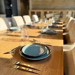 Luxurious For Family And Friends Шале *