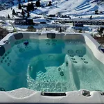 Luxurious For Family And Friends *